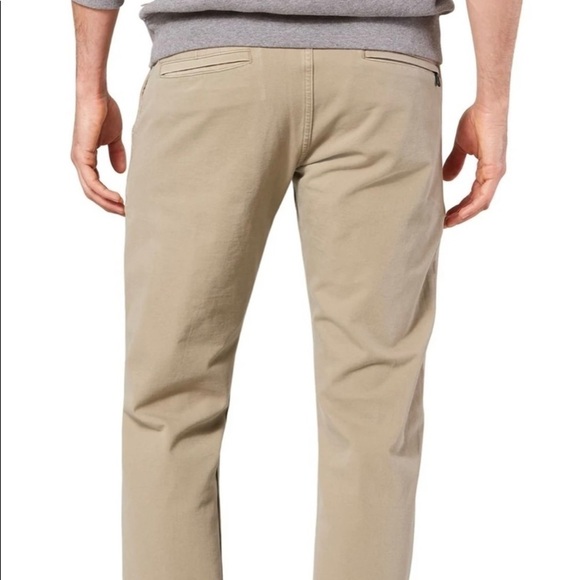 ⭐️HP⭐️ Sz32wx34L Dockers Alpha collection slim fit khakis VGUC - Picture 2 of 10